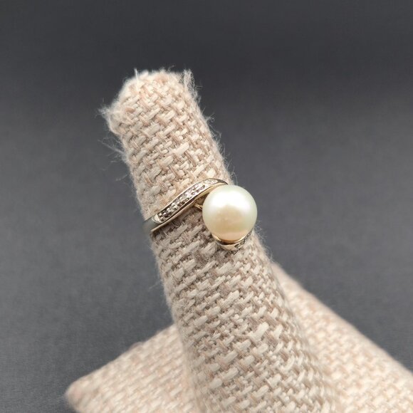 Size 6 Sterling Silver Genuine Pearl With Diamond Accents Band Ring A6190 - Picture 2 of 7